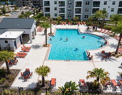 Amazing Townhome With Lake View at Storey Lake Resort