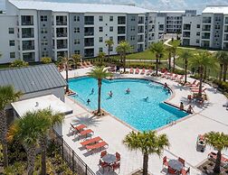 Amazing Townhome With Lake View at Storey Lake Resort