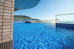 Luxury Mermaid Seaside Condotel Vung Tau