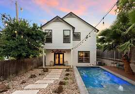 Single Malt Manor Downtown Austin