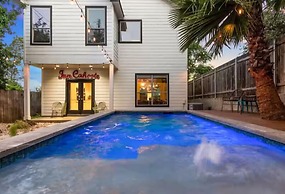 Single Malt Manor Downtown Austin