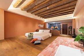 Nemo's Home seaside INN