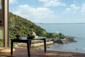 Nemo's Home seaside INN