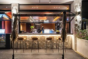 Nemo's Home seaside INN