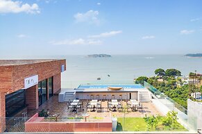 Nemo's Home seaside INN