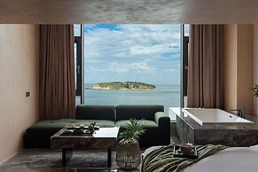 Nemo's Home seaside INN