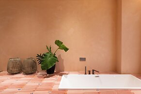 Nemo's Home seaside INN