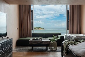 Nemo's Home seaside INN