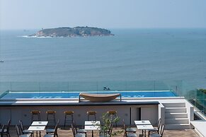 Nemo's Home seaside INN