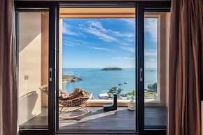 Nemo's Home seaside INN