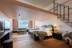 Nemo's Home seaside INN