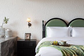 Nemo's Home seaside INN