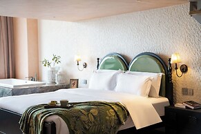 Nemo's Home seaside INN