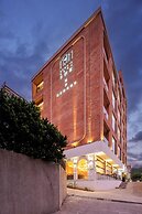 Nemo's Home seaside INN