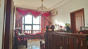 Mommy's home with breadfast and more