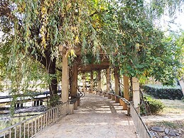 Mommy's home with breadfast and more