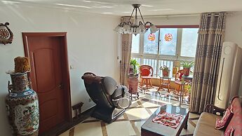 Mommy's home with breadfast and more