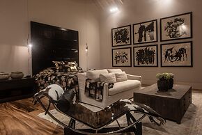 No77 Leyn Baan The One Group of Hotels