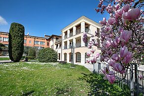 Morgante Salo-lake View & Parking