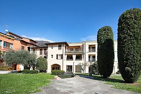 Morgante Salo-lake View & Parking