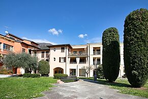 Morgante Salo-lake View & Parking
