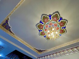 SHOM EAST HOTEL
