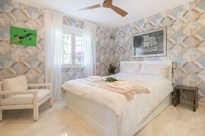 Luxury Family Escape Golf & Pool Retreat