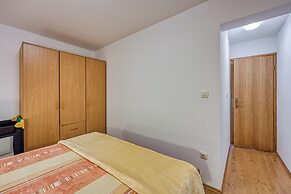 Apartment Jakara 1