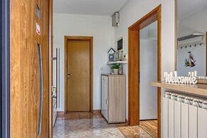 Small Holiday Home Jakara 5