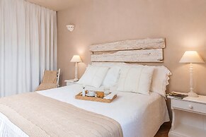 Dimora Apartments