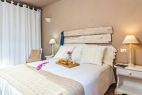 Dimora Apartments