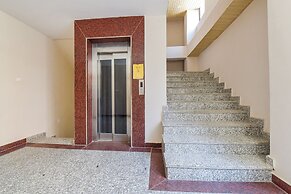 Fabhotel Aarogya Residency
