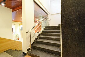 Fabhotel White Ridge