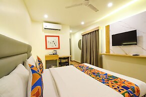 Fabhotel White Ridge