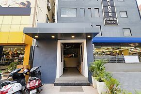 Fabhotel White Ridge