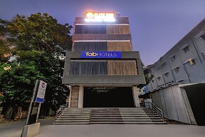 Fabhotel Elite Inn