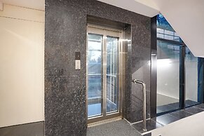 Oriva Joven's Central - Brigade Road