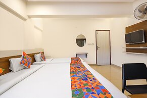 FabExpress Royal N Comforts