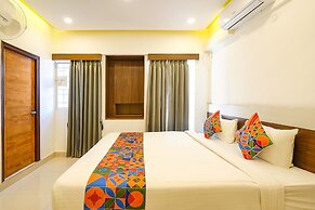 FabExpress Royal N Comforts