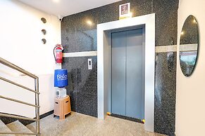 FabExpress Royal N Comforts