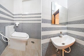 FabExpress Royal N Comforts