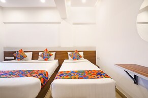 FabExpress Royal N Comforts