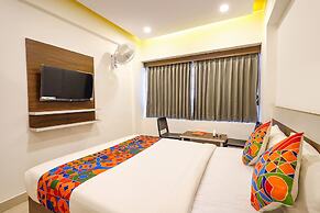 FabExpress Royal N Comforts