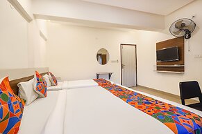 FabExpress Royal N Comforts