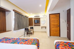 FabExpress Royal N Comforts