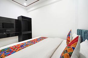 Fabhotel The Oak Tree