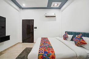 Fabhotel The Oak Tree