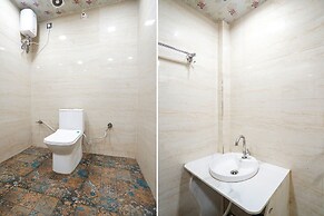 Fabhotel The Oak Tree