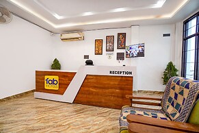 Fabhotel The Oak Tree