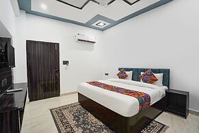 Fabhotel The Oak Tree